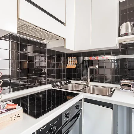 Elegant Hideaway Steps From St Peter